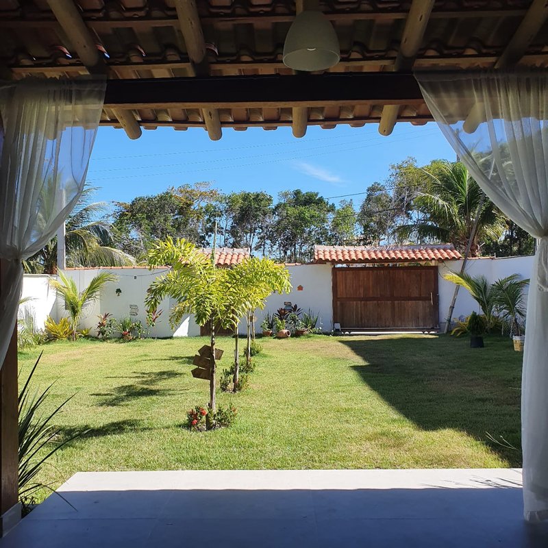 Linda casa localizada há 450 m da praia em bairro tranquilo e seguro Corais do Arraial Porto Seguro - 