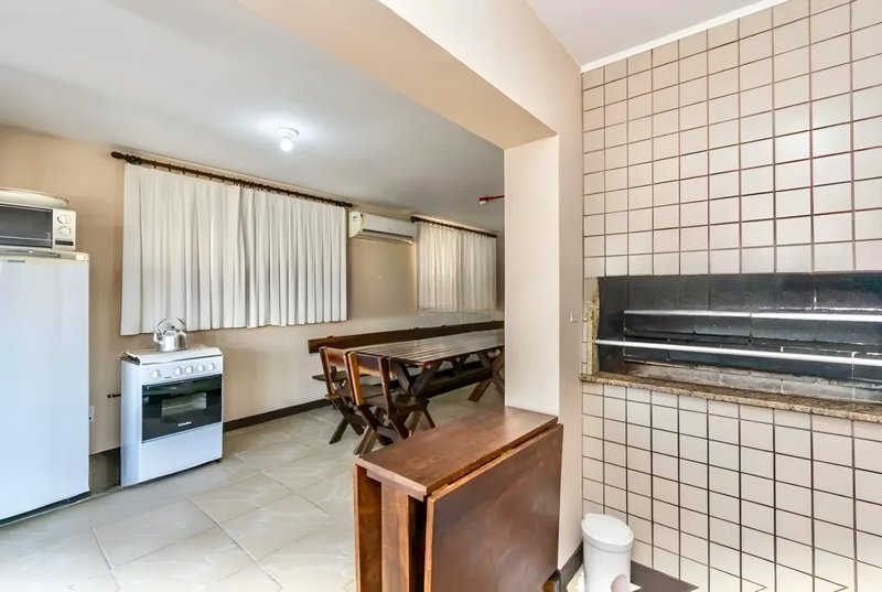 R$ 215.000 - OPORTUNIDADE ÚNICA - APARTAMENTO - 31M2 - 1 DORM - 1 BANHEIRO - VISTA Avenida Ipiranga Porto Alegre - 