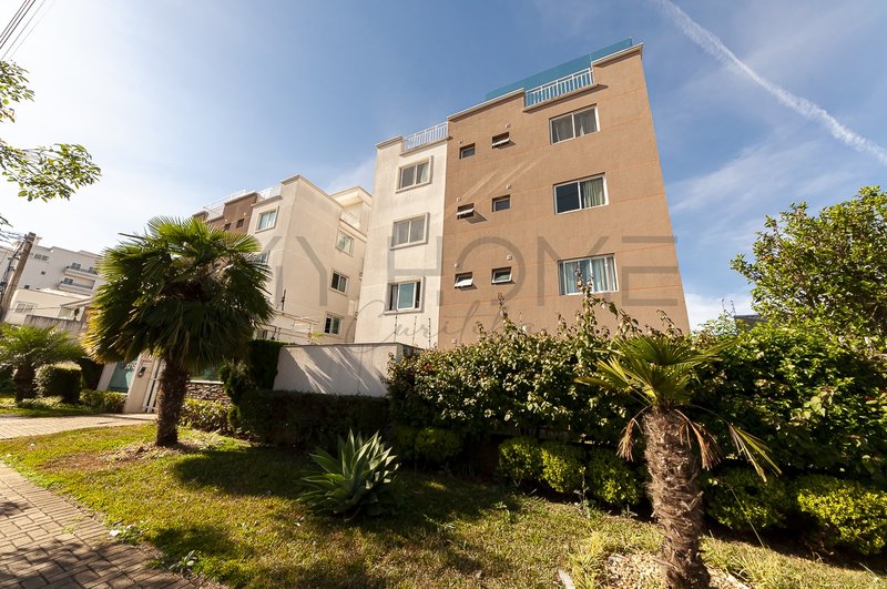 APARTAMENTO GARDEN À VENDA NO SANTA QUITÉRIA - MOBILIADO - 2 QUARTOS - 1 VAGA Rua Irati Curitiba - 