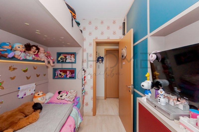 APARTAMENTO GARDEN À VENDA NO SANTA QUITÉRIA - MOBILIADO - 2 QUARTOS - 1 VAGA Rua Irati Curitiba - 