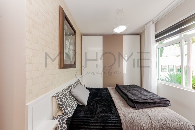 APARTAMENTO GARDEN À VENDA NO SANTA QUITÉRIA - MOBILIADO - 2 QUARTOS - 1 VAGA Rua Irati Curitiba - 
