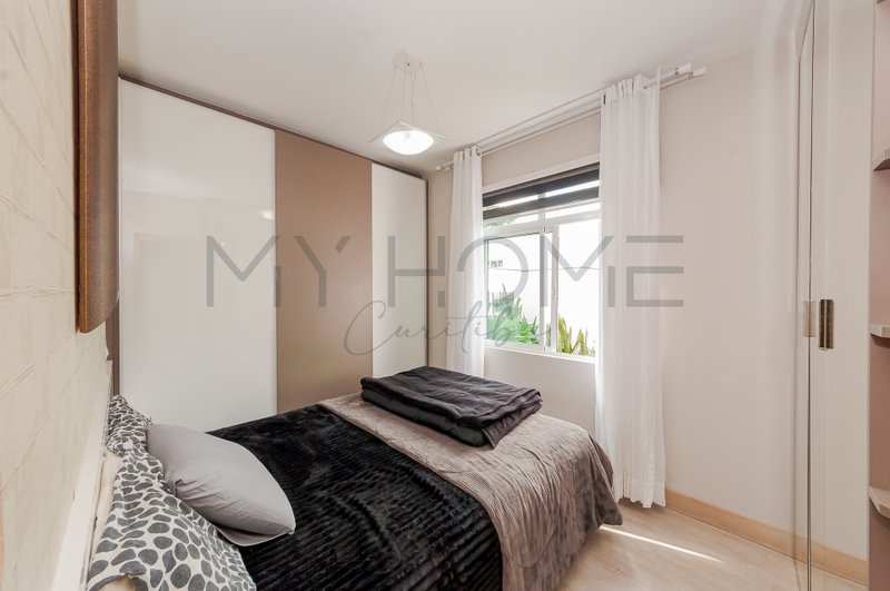 APARTAMENTO GARDEN À VENDA NO SANTA QUITÉRIA - MOBILIADO - 2 QUARTOS - 1 VAGA Rua Irati Curitiba - 