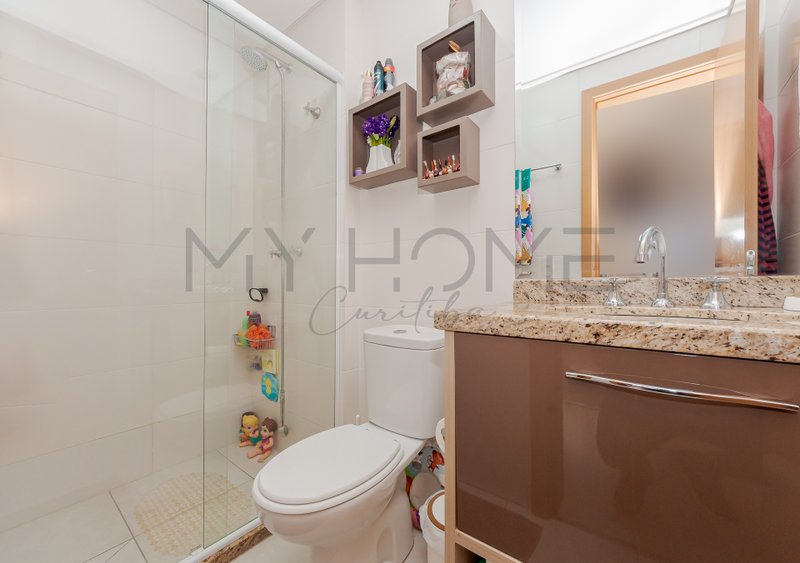 APARTAMENTO GARDEN À VENDA NO SANTA QUITÉRIA - MOBILIADO - 2 QUARTOS - 1 VAGA Rua Irati Curitiba - 