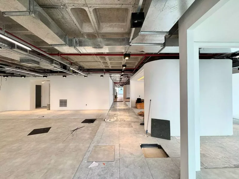 ALUGA-SE LAJE CORPORATIVA 620M2 ESTRUTURA COMPLETA 18 VAGAS ANDAR ALTO Rua Pascoal Pais São Paulo - 