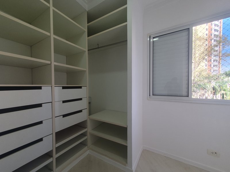Apartamento no Morumbi com 61m² 2 dorm 1 suíte 1 vaga Rua Alexandre Benois São Paulo - 