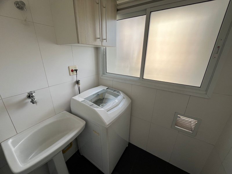 Apartamento 45m² em Moema 1 dorm 1 vaga Rua Juquis São Paulo - 