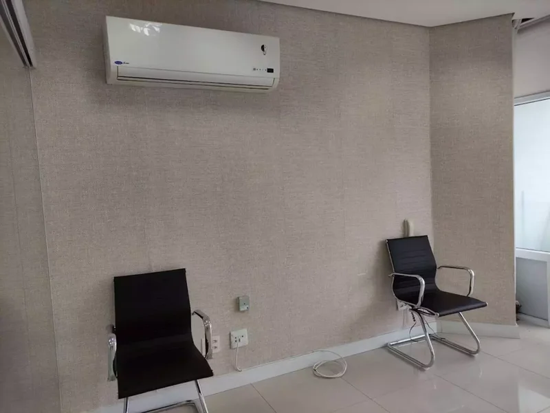 ALUGA-SE EXCELENTE SALA COMERCIAL 54M2 - 2 VAGAS - ESTRUTURA COMPLETA - VAMOS VISITAR!! Avenida Engenheiro Luiz Carlos Berrini São Paulo - 