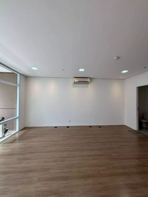 ALUGA-SE SALA COMERCIAL NA BERRINI - 42M2 - 1 VAGA Avenida Engenheiro Luiz Carlos Berrini São Paulo - 