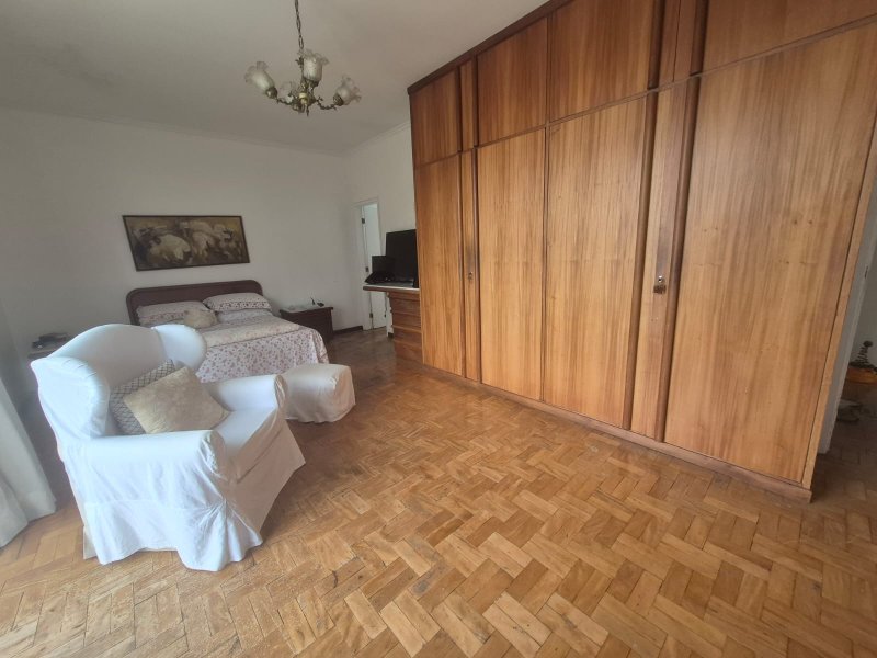 APARTAMENTO 4 QUARTOS COM DUAS VAGAS DEPENDÊNCIA COMPLETA À VENDA NO CORREDOR DA VITÓRIA Largo da Vitória Salvador - 