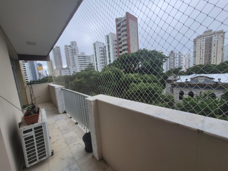 APARTAMENTO 4 QUARTOS COM DUAS VAGAS DEPENDÊNCIA COMPLETA À VENDA NO CORREDOR DA VITÓRIA Largo da Vitória Salvador - 