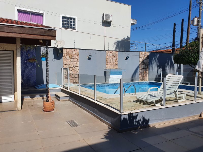 🏡 Sobrado à Venda – Martin de Sá - Caraguatatuba - 