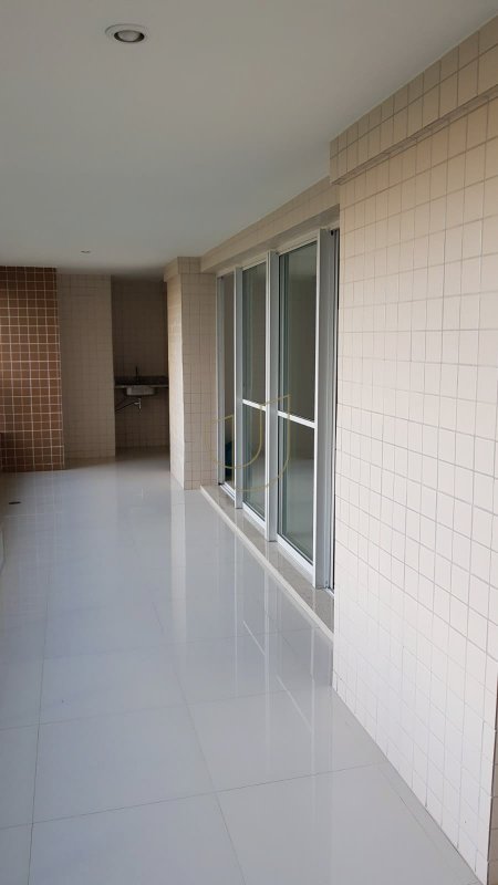 Apartamento com 3 Suítes no Grand Club Vila Ema Rua Francisco Ricci São José dos Campos - 