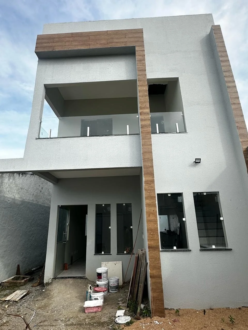 Casa para alugar com 2 quartos, 175m² - Foto 1