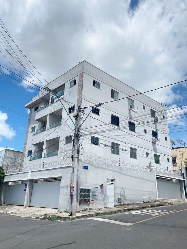 ALUGUE JÁ APARTAMENTO no Junco com 3 Quartos e varanda - AP550 - Sobral - 