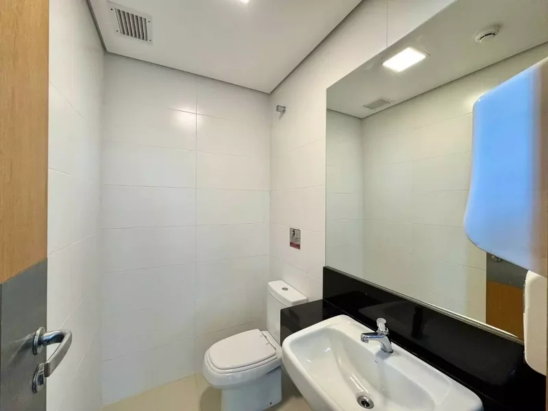 ALUGA-SE CONJUNTO COMERCIAL 114M2 - 2 VAGAS - ANDAR ALTO Avenida das Nações Unidas São Paulo - 