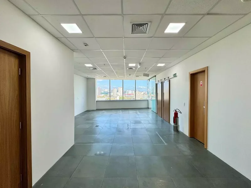 ALUGA-SE CONJUNTO COMERCIAL 114M2 - 2 VAGAS - ANDAR ALTO Avenida das Nações Unidas São Paulo - 