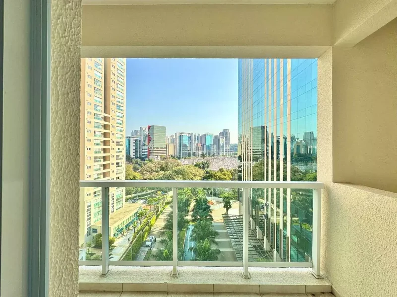 ALUGA-SE CONJUNTO COMERCIAL 42M2 - 1 VAGA - AO LADO DA CIA ATHETICA - TOP!! Avenida Engenheiro Luiz Carlos Berrini São Paulo - 