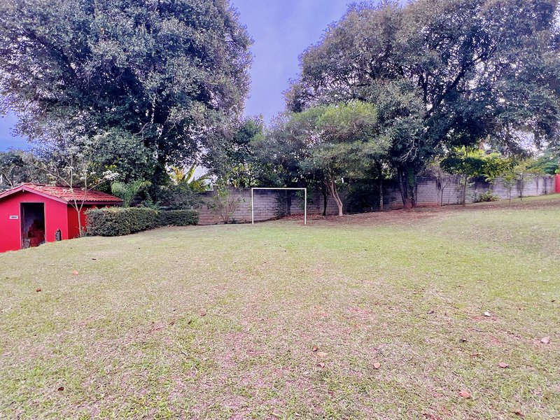 Casa Térrea de Luxo com Estilo Casa-Pátio no Residencial Santa Maria – Sorocaba/SP Rua Luiz Teixeira dos Santos Votorantim - 