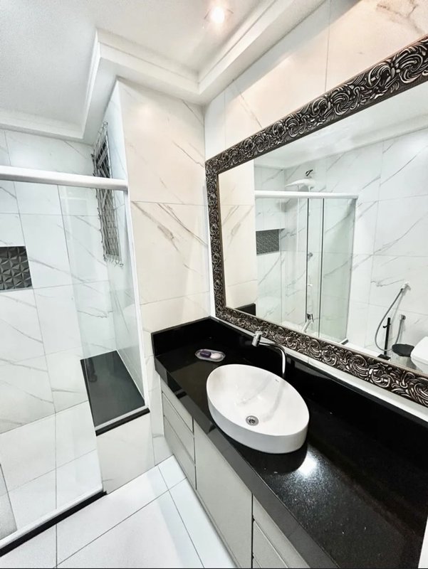 APARTAMENTO NA GRAÇA 4 QUARTOS SENDO 3 SUÍTES MASTER FINAMENTE DECORADO Avenida Euclydes da Cunha Salvador - 
