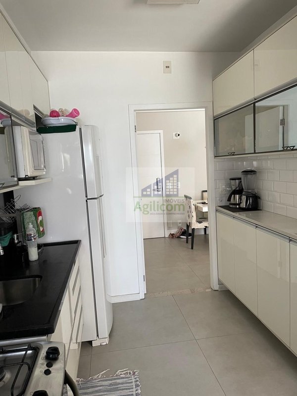 APARTAMENTO MOBILIADO Á VENDA E PARA LOCAÇÃO EM CAMPO BELO COM 2 DORMITÓRIOS Rua Zacarias de Gois São Paulo - 