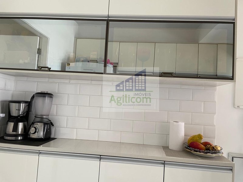 APARTAMENTO MOBILIADO Á VENDA E PARA LOCAÇÃO EM CAMPO BELO COM 2 DORMITÓRIOS Rua Zacarias de Gois São Paulo - 
