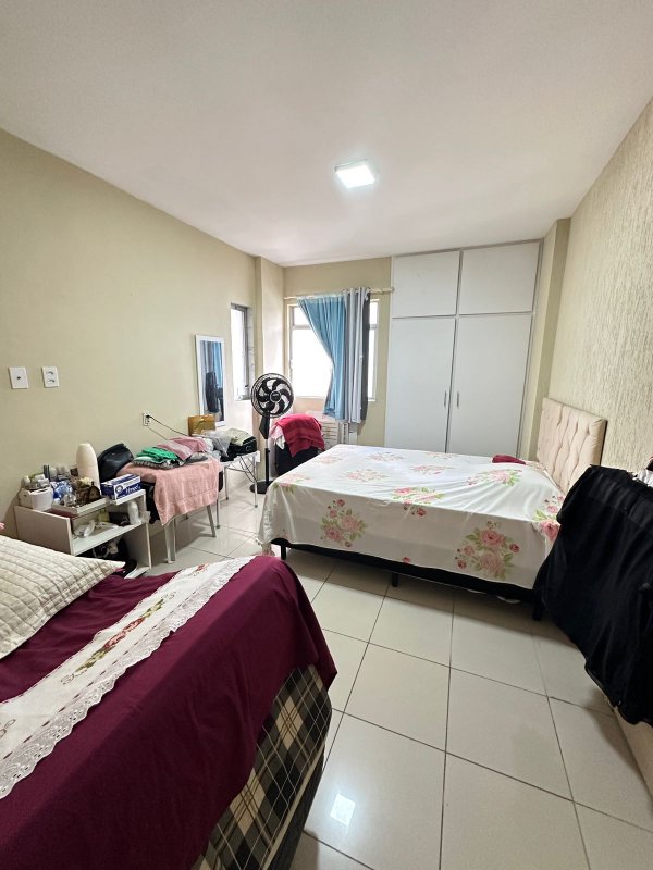Apartamento à venda com 3 quartos sendo uma suíte, 150m² área útil por R$ 800.000,00 Rua Setúbal Recife - 