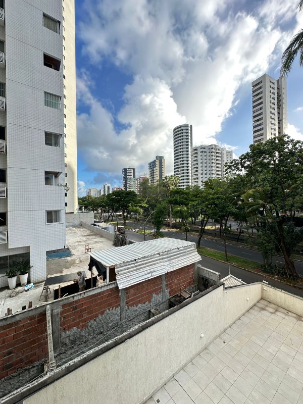 Apartamento à venda com 3 quartos sendo uma suíte, 150m² área útil por R$ 800.000,00 Rua Setúbal Recife - 