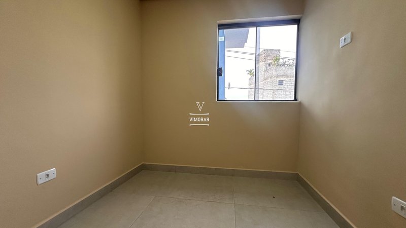 Sobrado 3 dormitórios sendo 1 suíte + 6 vagas de garagem - Guarulhos - 