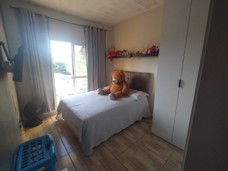 BELISSIMO SOBRADO NO RESIDENCIAL SANTO ANTONIO - Franco da Rocha - 