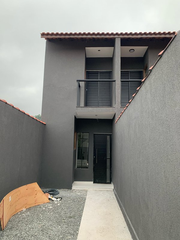 LINDA CASA NO RESIDENCIAL SANTO ANTONIO - Franco da Rocha - 