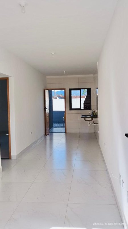 Imóvel novo na região que mais cresce em Caraguá, bairro Golfinho.  - Caraguatatuba - 