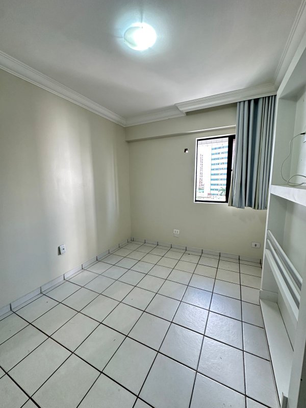 Apartamento à venda com 3 quartos sendo uma suíte, 98m² área útil por R$ 500.000,00 Rua General Luís Mallet Recife - 