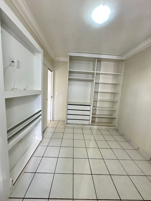 Apartamento à venda com 3 quartos sendo uma suíte, 98m² área útil por R$ 500.000,00 Rua General Luís Mallet Recife - 