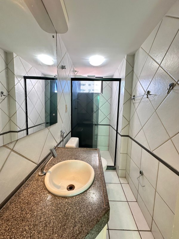 Apartamento à venda com 3 quartos sendo uma suíte, 98m² área útil por R$ 500.000,00 Rua General Luís Mallet Recife - 