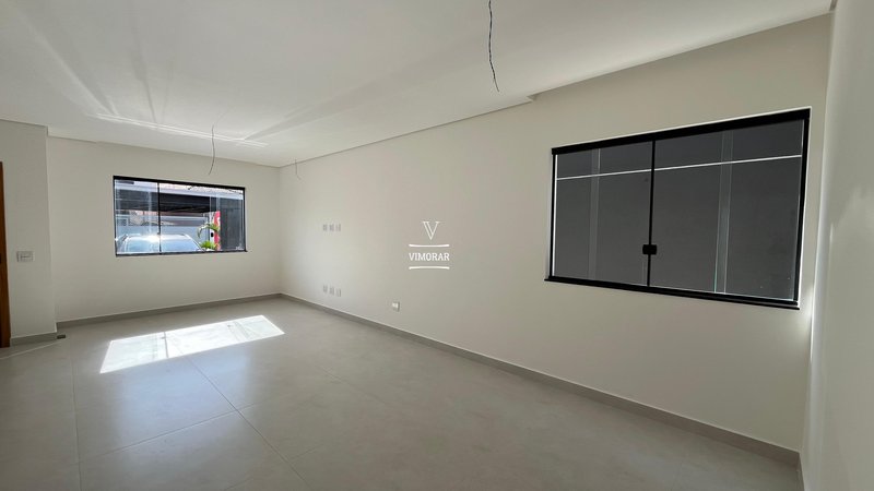 Sobrado 3 suítes + 2 vagas de garagem - São Paulo - 
