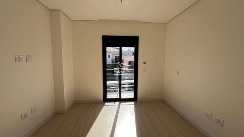 Sobrado 3 suítes + 2 vagas de garagem - São Paulo - 