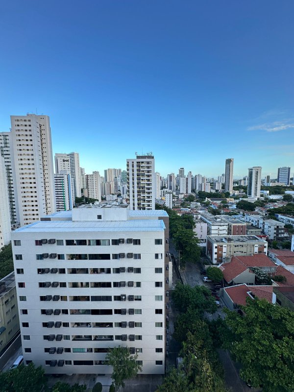 Apartamento à venda com 3 quartos sendo uma suíte, 98m² área útil por R$ 600.000,00 Rua Tenente Domingos de Brito Recife - 