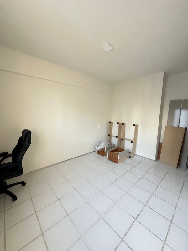 Apartamento à venda com 3 quartos sendo uma suíte, 98m² área útil por R$ 600.000,00 Rua Tenente Domingos de Brito Recife - 