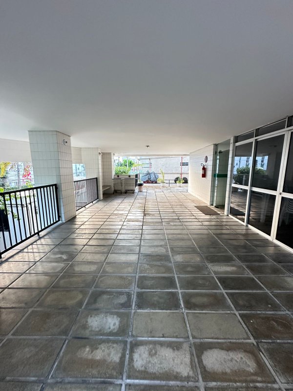 Apartamento à venda com 3 quartos sendo uma suíte, 98m² área útil por R$ 600.000,00 Rua Tenente Domingos de Brito Recife - 