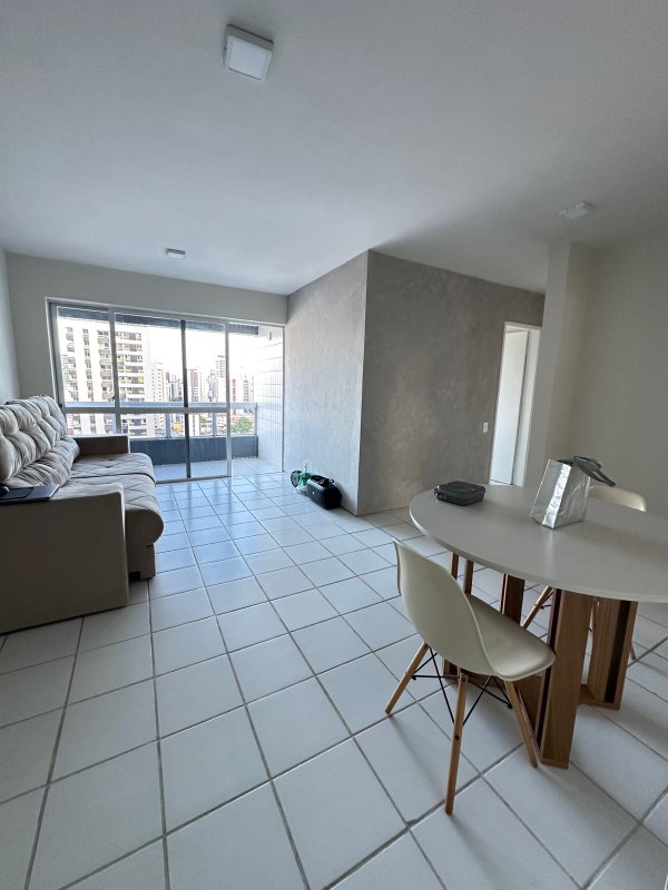 Apartamento à venda com 3 quartos sendo uma suíte, 98m² área útil por R$ 600.000,00 Rua Tenente Domingos de Brito Recife - 
