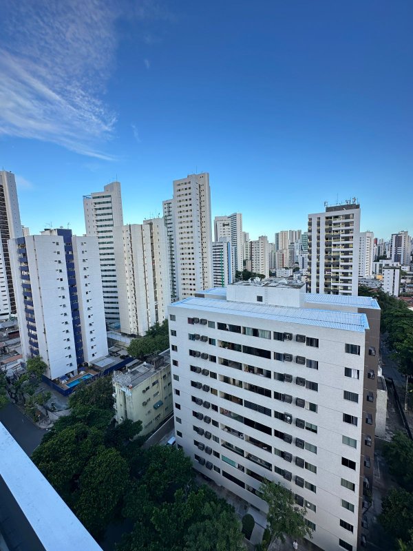 Apartamento à venda com 3 quartos sendo uma suíte, 98m² área útil por R$ 600.000,00 Rua Tenente Domingos de Brito Recife - 