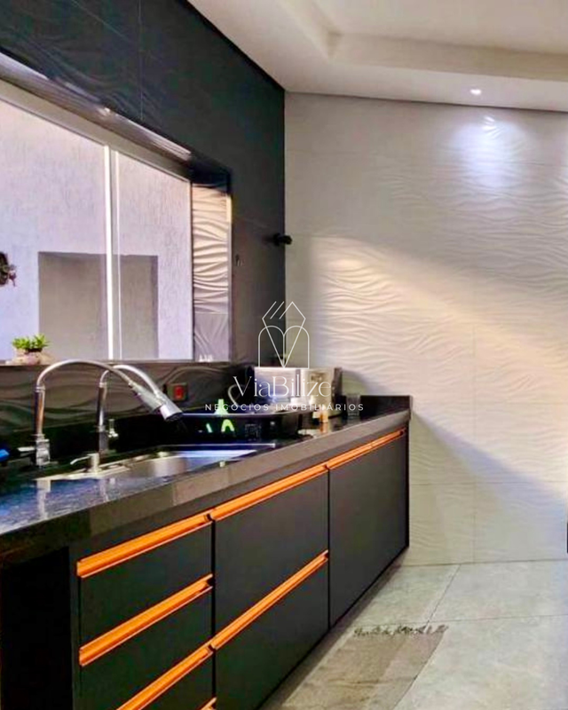 Casa na área central pronta para morar - Mogi Mirim - 