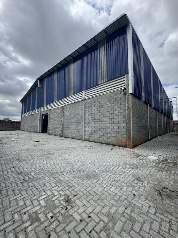 GALPÃO DE 1.600m2 EM GUARULHOS DISPONÍVEL PARA VENDA E LOCAÇÃO!! - Guarulhos - 