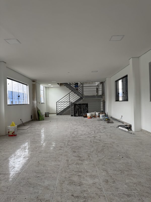 GALPÃO DE 1.600m2 EM GUARULHOS DISPONÍVEL PARA VENDA E LOCAÇÃO!! - Guarulhos - 