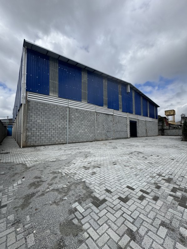 GALPÃO DE 1.600m2 EM GUARULHOS DISPONÍVEL PARA VENDA E LOCAÇÃO!! - Guarulhos - 