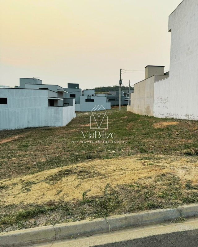 Terreno à venda no Condômino Residencial Santa Mônica III Rua Francisco Franco de Godoy Bueno Mogi Guaçu - 