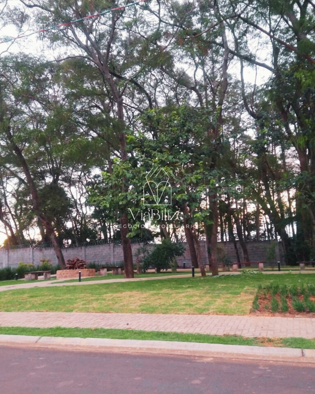 Terreno à venda no Condômino Residencial Mont Serrat Rua Ariovaldo Silveira Franco Mogi Mirim - 