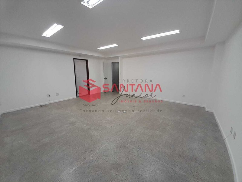 Sala no Mag Empresarial para locação, na Luíz Tarquínio Pontes Avenida Luiz Tarquínio Pontes Lauro de Freitas - 