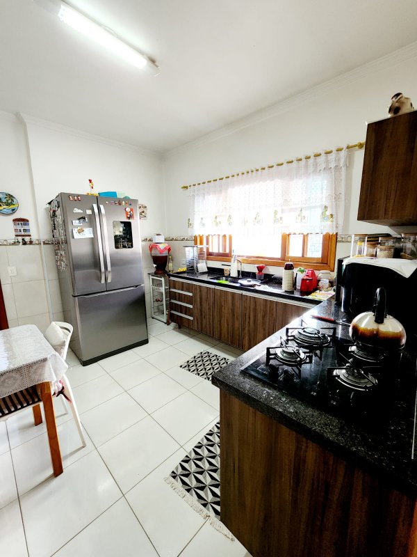 Casa para locação em condomínio Rua Sabiá Santana de Parnaíba - 