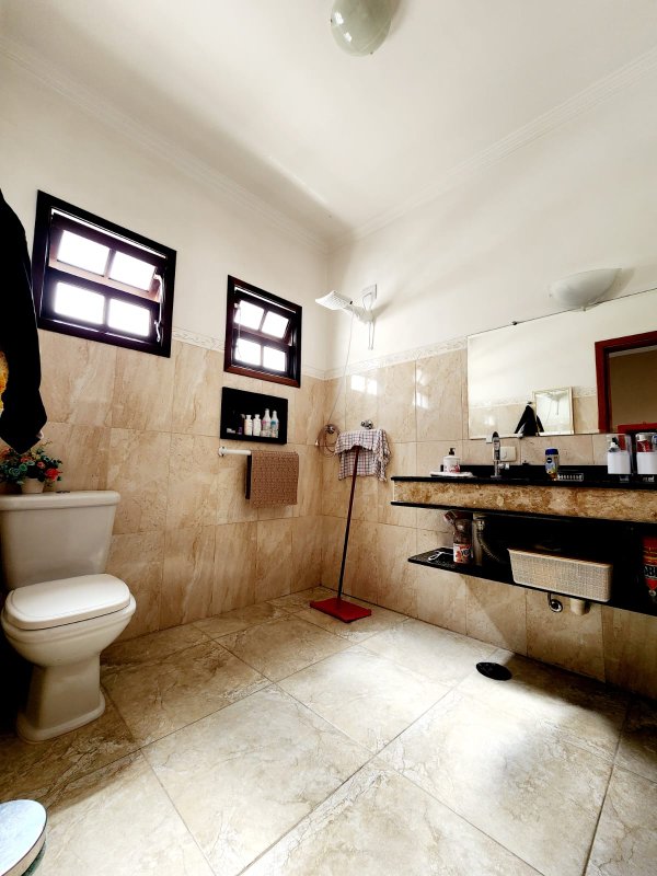 Casa para locação em condomínio Rua Sabiá Santana de Parnaíba - 